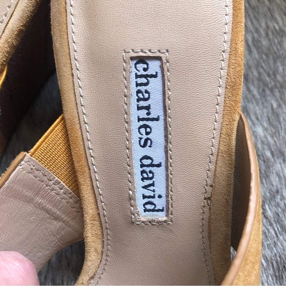 Charles David Testify kid suede in caramel color slip on sandal 2.5 heel size 7 - Picture 5 of 7